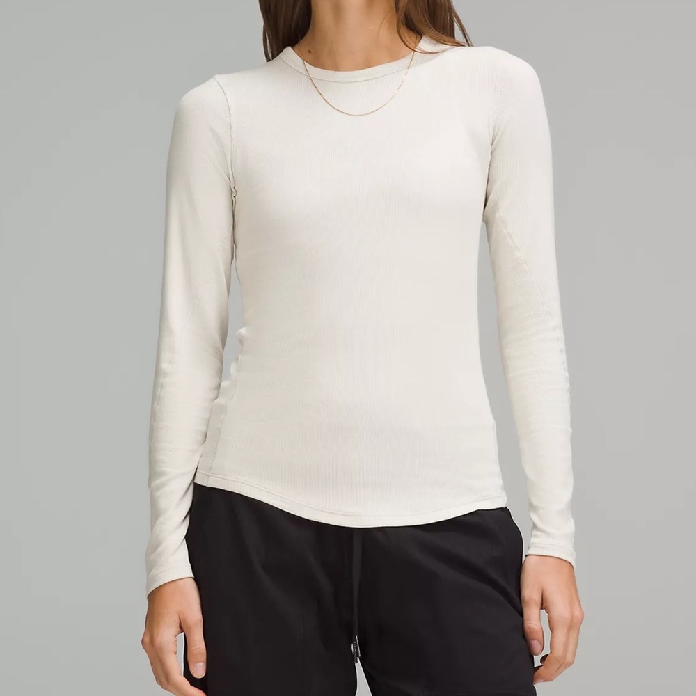 NWT WHITE LULULEMON HOLD TIGHT LONG SLEEVE - Picture 2 of 3